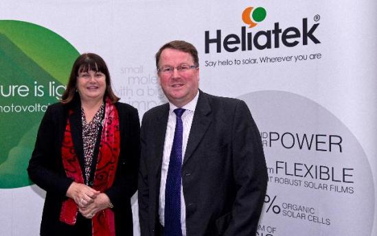 Máire Geoghegan-Quinn, Member of the EC in charge of Research, Innovation and Science, travelled to Germany, where she visited Heliatek, a company specialised in the manufacture of solar panels. The visit of the Commissioner probably reveals that this firm receives EU subsidies. (EC Audiovisual Services).