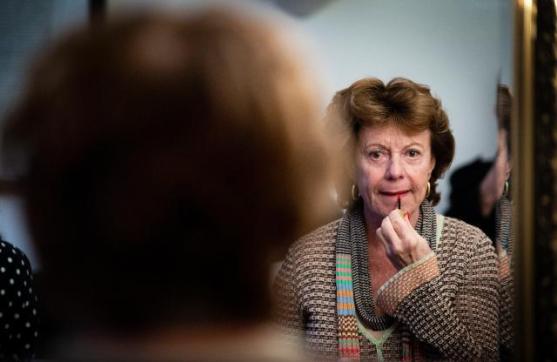 Participation of Neelie Kroes, Vice-President of the EC, at the seminar "Women on top", organised in Amsterdam (EC Audiovisual Library)
