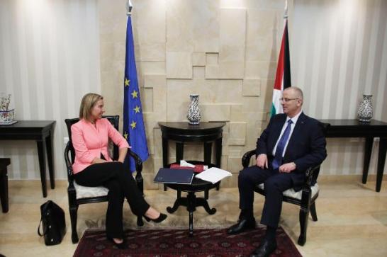 Visit by Federica Mogherini, High Representative of the Union for Foreign Affairs and Security Policy and Vice-President of the European Commission to the Middle East. Yesterday Mogherini met with Rami Hamdallah, Palestinian Prime Minister (on the right). (EC Audiovisual Services, 20/05/2015 Location: Ramallah - Residence of the Prime Minister).