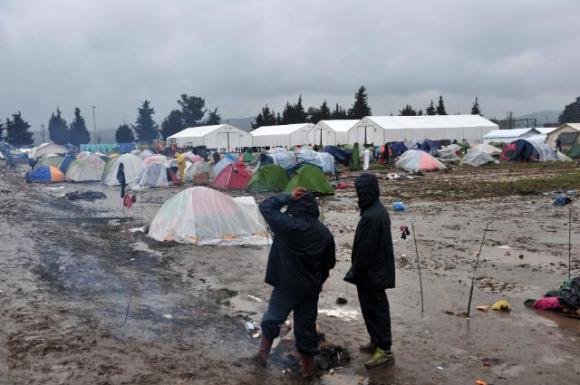 The Idomeni refugee camp at the border between northern Greece and the former Yugoslav Republic of Macedonia. More than 10,000 migrants are stranded there for many months now, after the 'Balkan Corridor' was definitively closed. Date: 15/03/2016, Location: Idomeni,Greece, © European Union, 2016 / Source: EC - Audiovisual Service / Photo: Sakis Mitrolidis.